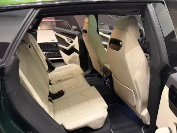 Lamborghini Urus SE 4.0 V8 Plug-in Hybrid