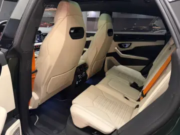 Lamborghini Urus SE 4.0 V8 Plug-in Hybrid