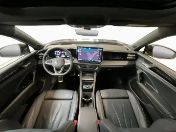 Volkswagen Tiguan R-Line eHybrid DSG 272 CP