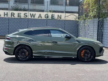 Lamborghini Urus SE 4.0 V8 Plug-in Hybrid