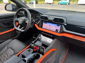 Lamborghini Urus SE 4.0 V8 Plug-in Hybrid