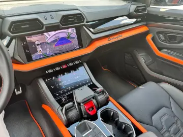 Lamborghini Urus SE 4.0 V8 Plug-in Hybrid