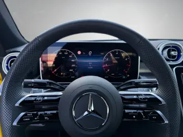MERCEDES-BENZ CLE 200 Coupé AMG Night Pano Burmester 20 Zoll