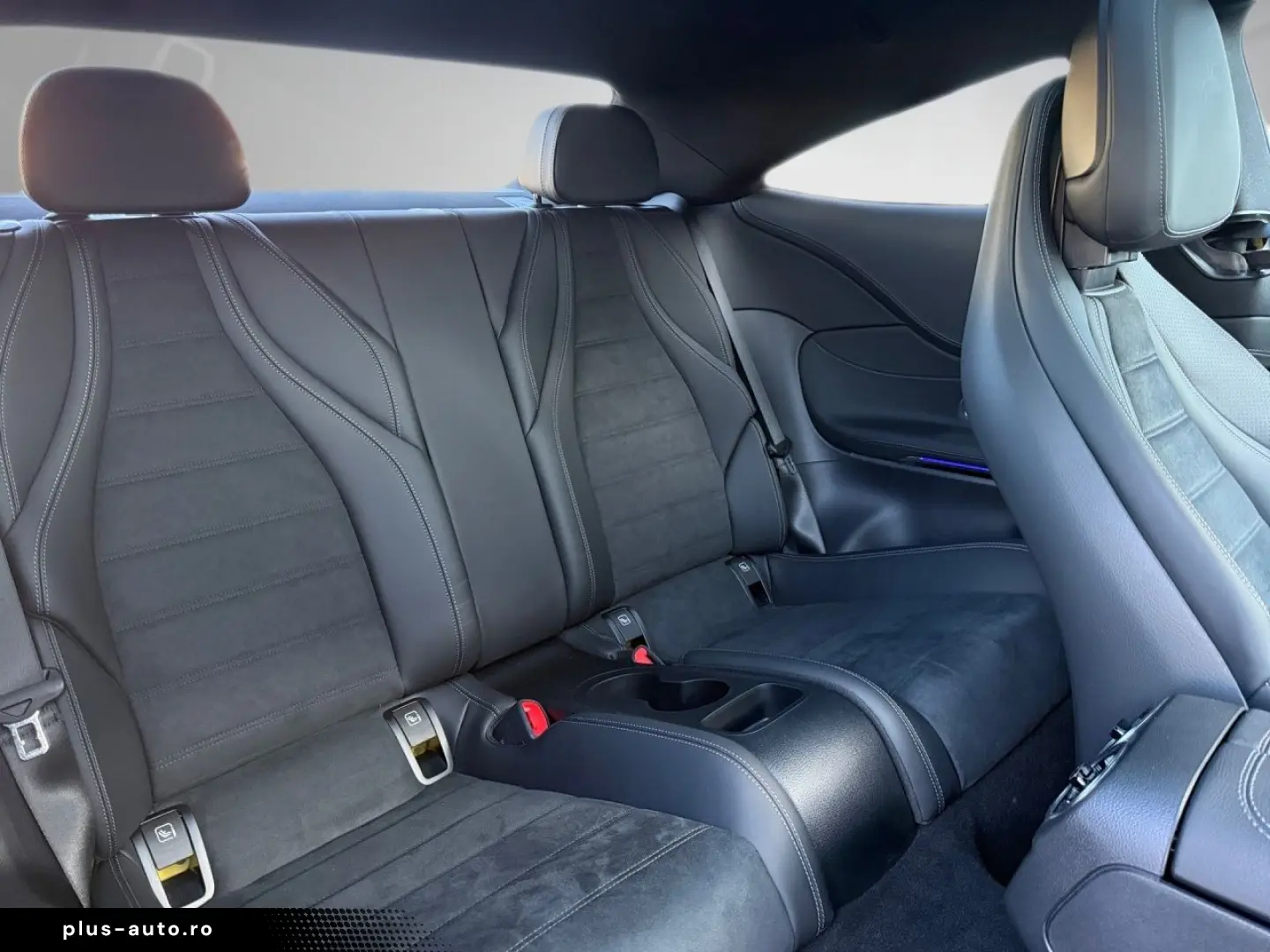 MERCEDES-BENZ CLE 200 Coupé AMG Night Pano Burmester 20 Zoll