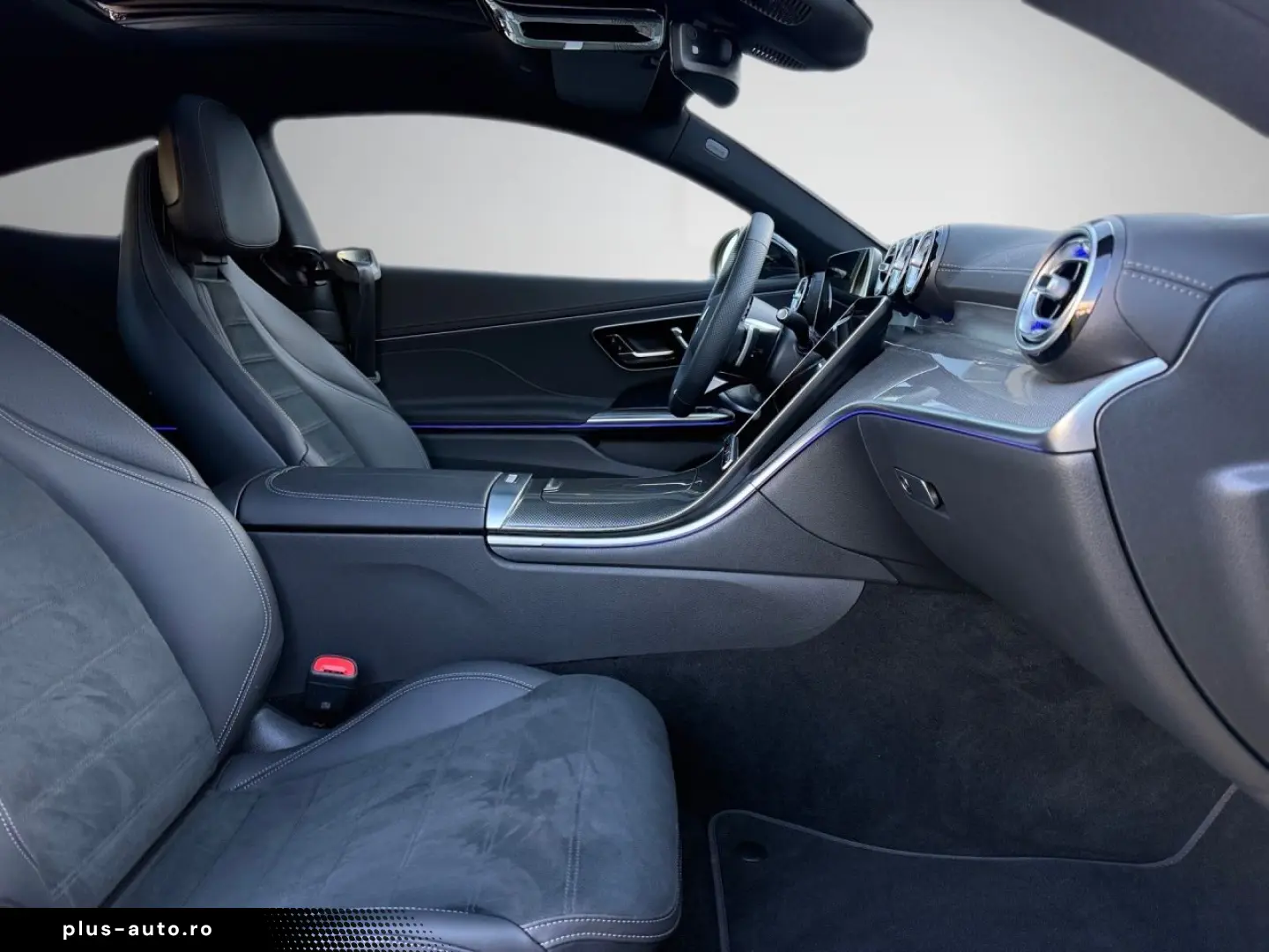 MERCEDES-BENZ CLE 200 Coupé AMG Night Pano Burmester 20 Zoll