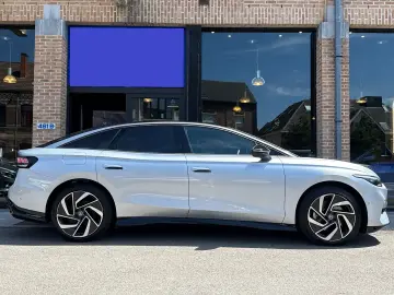 Volkswagen ID.7 Pro Business Premium 77 kWh