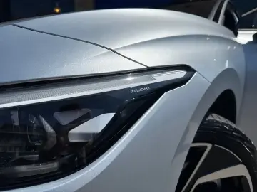 Volkswagen ID.7 Pro Business Premium 77 kWh
