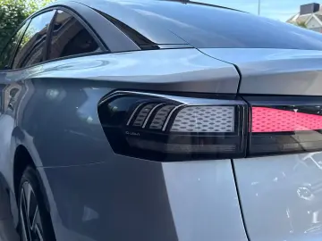 Volkswagen ID.7 Pro Business Premium 77 kWh