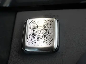 MERCEDES-BENZ G 63 AMG AHK PANO STHZ 360  22