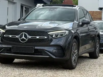 MERCEDES-BENZ GLC 300 4Matic PANO KAMERA MEMORY AHK LED