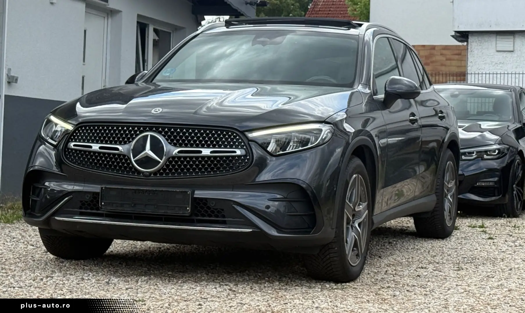MERCEDES-BENZ GLC 300 4Matic PANO KAMERA MEMORY AHK LED
