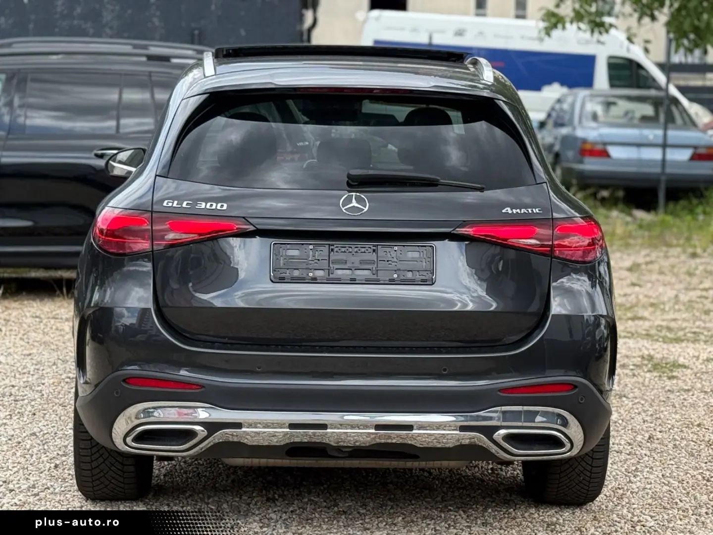 MERCEDES-BENZ GLC 300 4Matic PANO KAMERA MEMORY AHK LED
