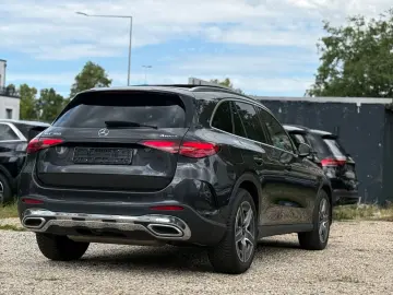 MERCEDES-BENZ GLC 300 4Matic PANO KAMERA MEMORY AHK LED
