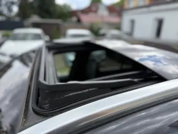 MERCEDES-BENZ GLC 300 4Matic PANO KAMERA MEMORY AHK LED