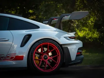 PORSCHE 911 GT3 RS Weissach Lift komplett foliert