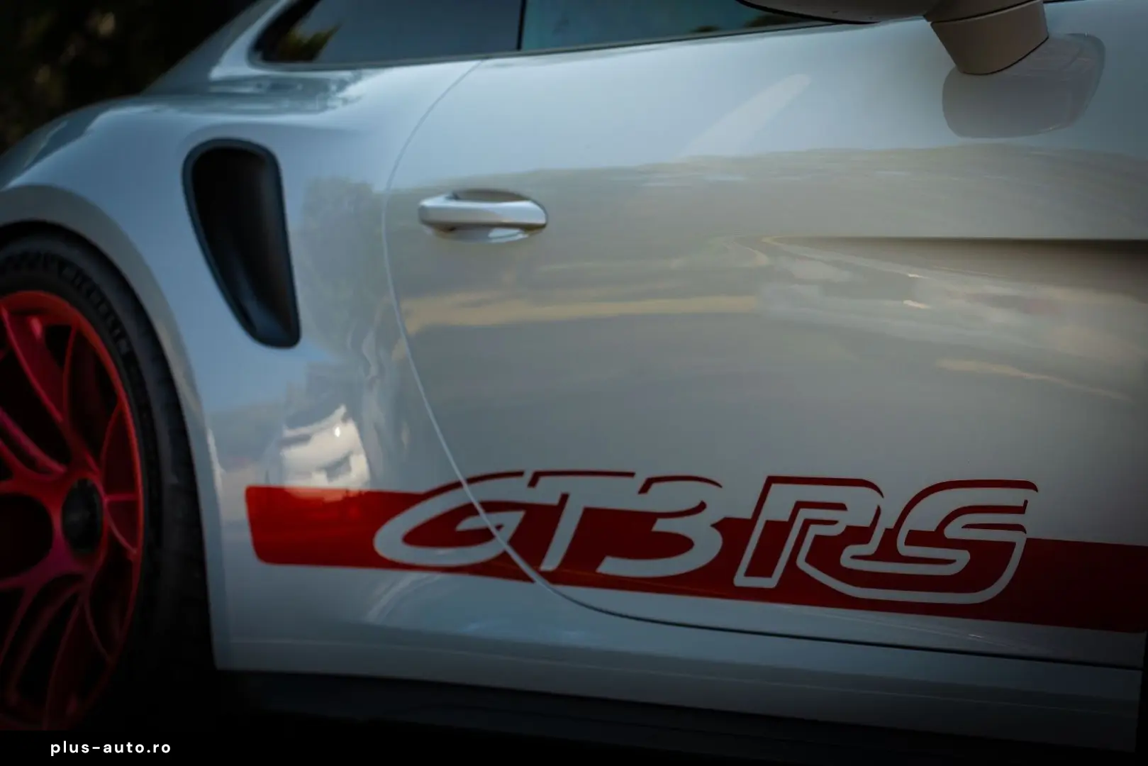 PORSCHE 911 GT3 RS Weissach Lift komplett foliert