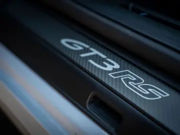 PORSCHE 911 GT3 RS Weissach Lift komplett foliert