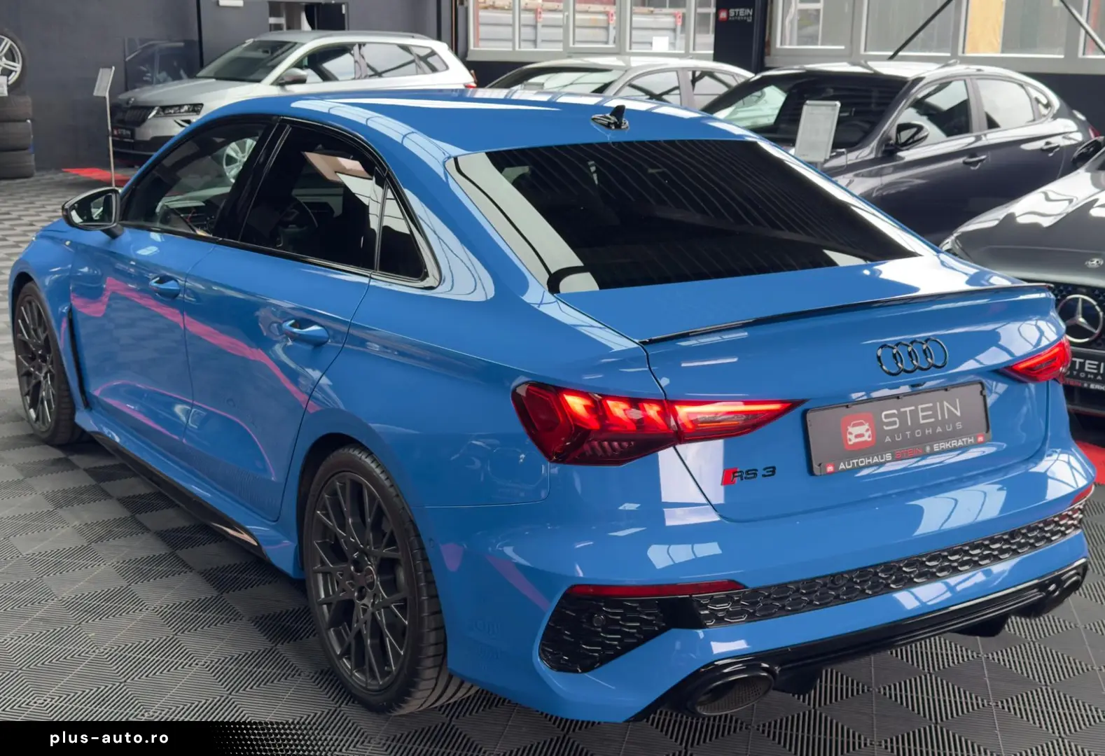 AUDI RS3 2.5 TFSI quattro Limo HUD 360 MATRIX ACC B&O