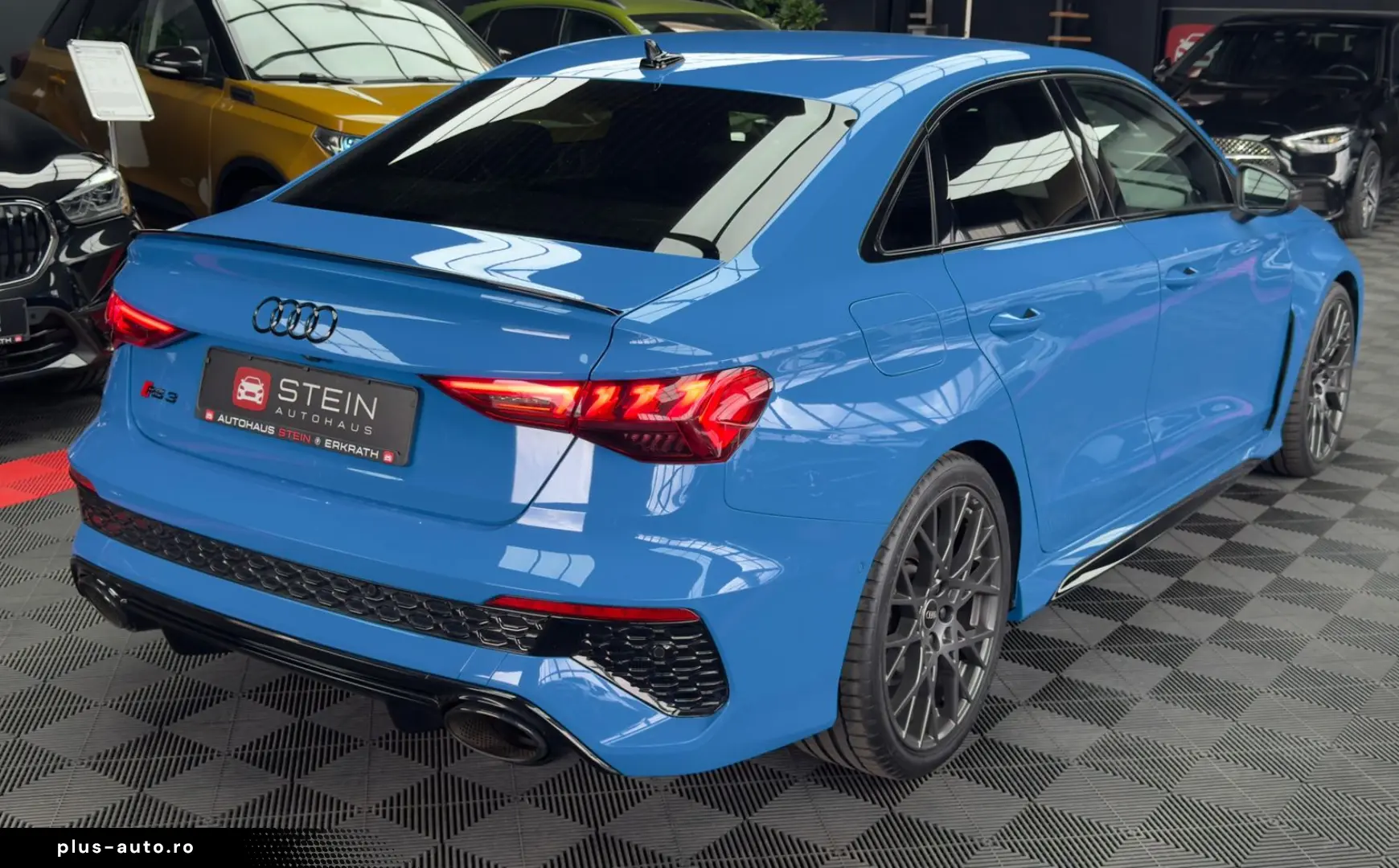 AUDI RS3 2.5 TFSI quattro Limo HUD 360 MATRIX ACC B&O