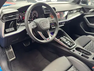AUDI RS3 2.5 TFSI quattro Limo HUD 360 MATRIX ACC B&O