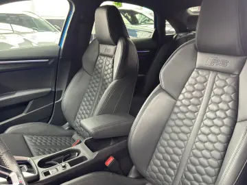 AUDI RS3 2.5 TFSI quattro Limo HUD 360 MATRIX ACC B&O