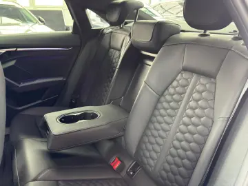 AUDI RS3 2.5 TFSI quattro Limo HUD 360 MATRIX ACC B&O