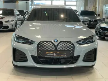 BMW i4 40 eDrive M Sport HuD H&K 19  LiveCockpitProf