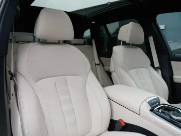 BMW X5 xDrive 45 e M Sport Laser-Pano-2-Achs Luft