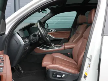 BMW X5 M50i xDrive LASER ACC HUD 360 4xSHZ SkyLounge