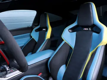 BMW M4 Competition ACC 2xLaser Carbon HUD 360 H&K 19