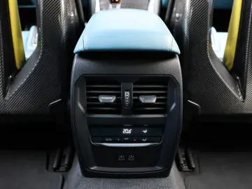 BMW M4 Competition ACC 2xLaser Carbon HUD 360 H&K 19