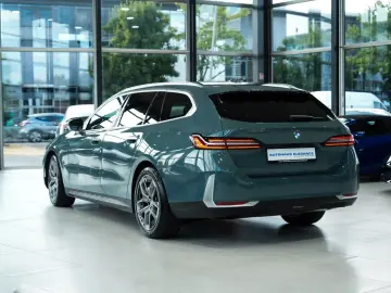BMW 540d Touri. xDrive INDIVIDUAL-LEDER PANO H K HUD