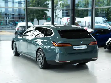 BMW 540d Touri. xDrive INDIVIDUAL-LEDER PANO H K HUD