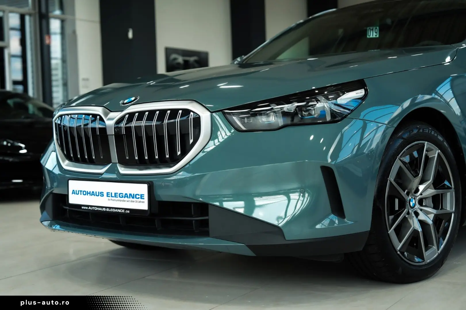 BMW 540d Touri. xDrive INDIVIDUAL-LEDER PANO H K HUD