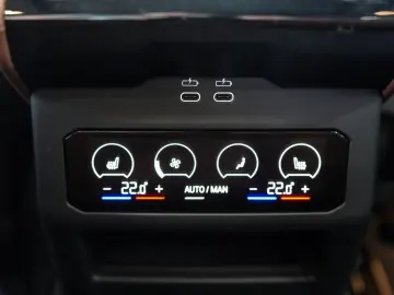 BMW 540d Touri. xDrive INDIVIDUAL-LEDER PANO H K HUD
