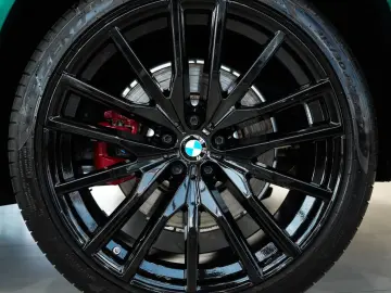 BMW X6 M60i M-CARBON SKY-LOUNGE BOWERS-WILKINS 22 LM