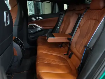 BMW X6 M60i M-CARBON SKY-LOUNGE BOWERS-WILKINS 22 LM