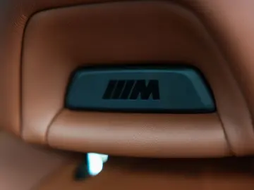BMW X6 M60i M-CARBON SKY-LOUNGE BOWERS-WILKINS 22 LM
