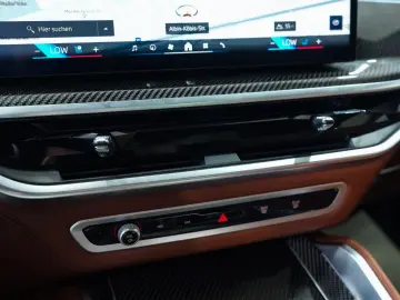 BMW X6 M60i M-CARBON SKY-LOUNGE BOWERS-WILKINS 22 LM