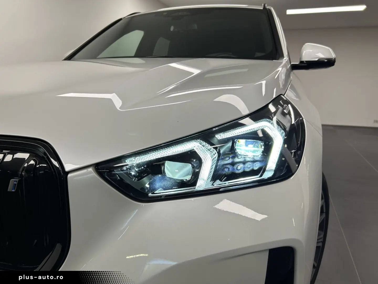 BMW iX1 xDrive30 M Sportpaket Pano. Harman Kardon AH