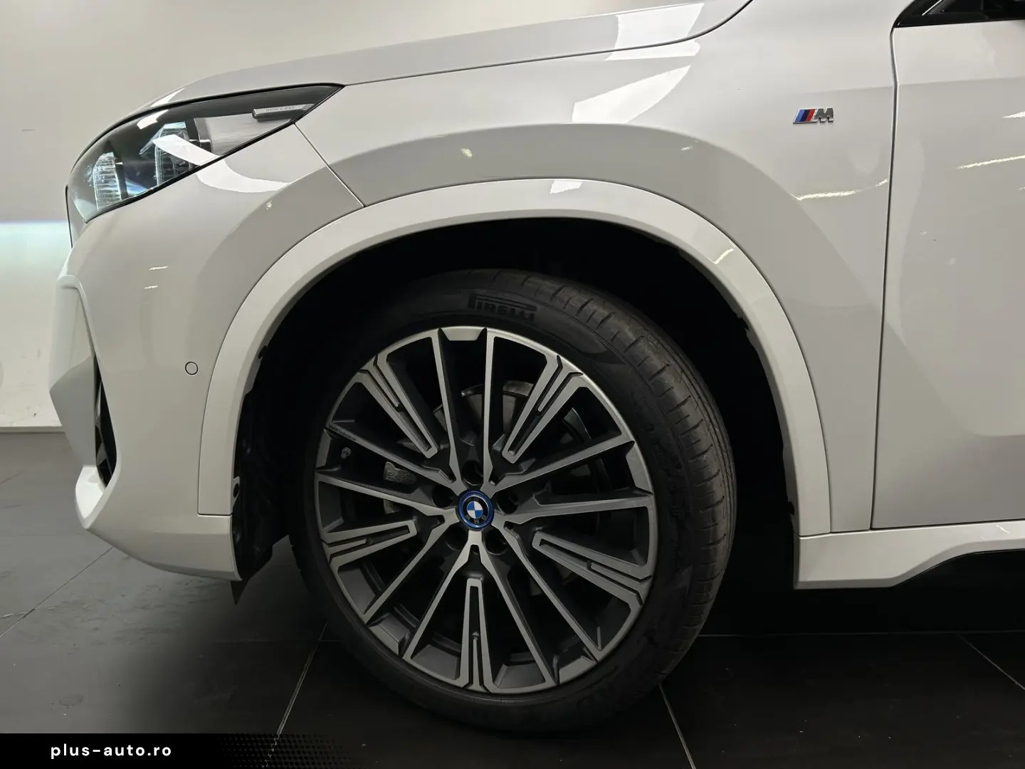 BMW iX1 xDrive30 M Sportpaket Pano. Harman Kardon AH