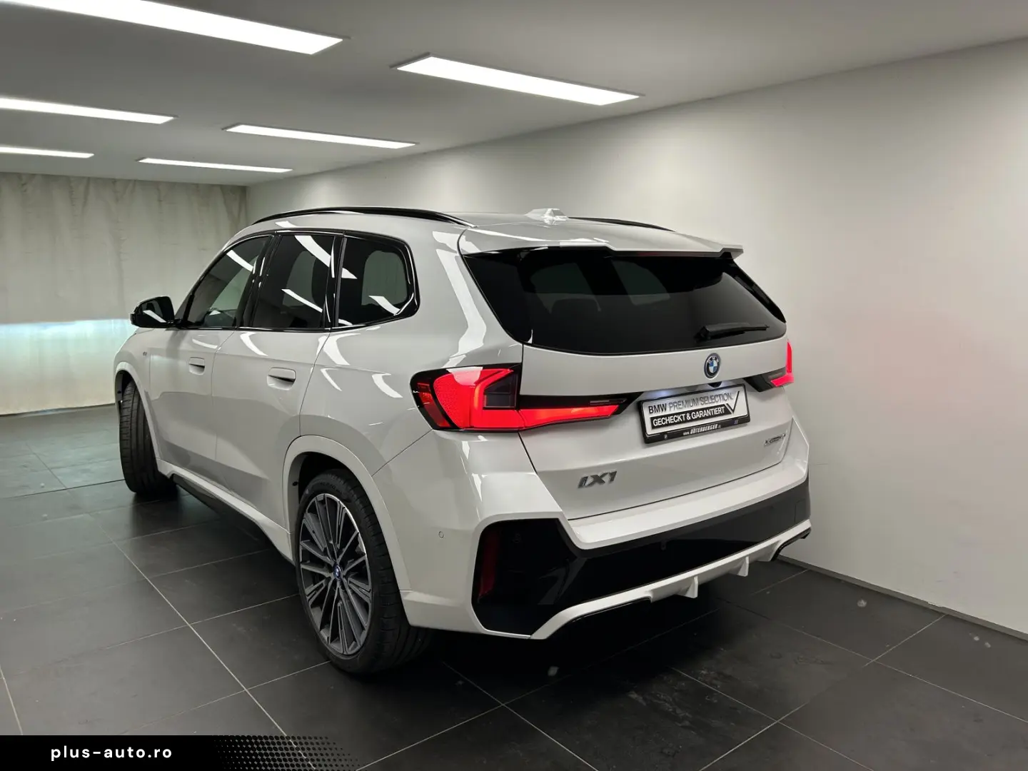BMW iX1 xDrive30 M Sportpaket Pano. Harman Kardon AH
