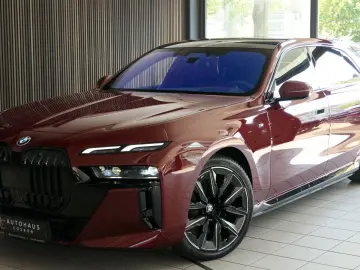 BMW i7 xDrive 60 M Sport THEATRE-TV SKY-Lounge B&W