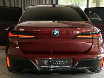 BMW i7 xDrive 60 M Sport THEATRE-TV SKY-Lounge B&W
