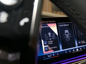 BMW i7 xDrive 60 M Sport THEATRE-TV SKY-Lounge B&W