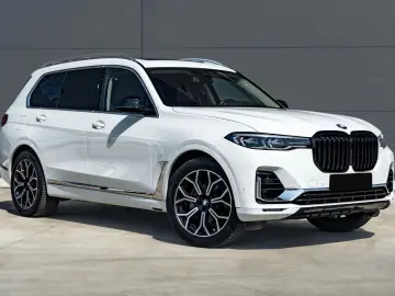 BMW X7 xDrive40i 7Sitzer Massage Pano HUD LED H&K