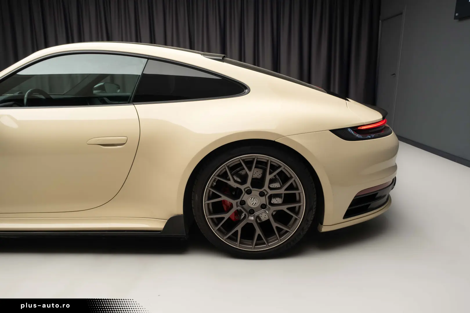 Porsche 992 911 CARRERA S   LIFT   MATRIX