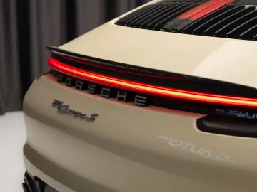 Porsche 992 911 CARRERA S   LIFT   MATRIX