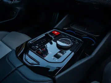 BMW M5 Limousine