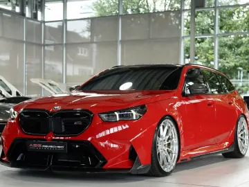 BMW M5 Touring 1.H  Carbon Keramik Grail RossoCorsa